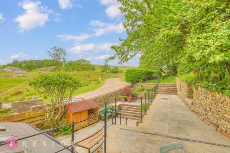 Rear Garden/Views