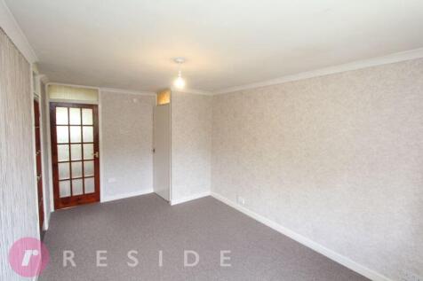 Lounge/Dining Area