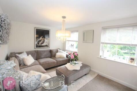 Lounge/Bedroom Five