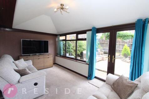 Conservatory/Lounge