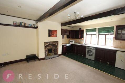 Lounge/Dining Area