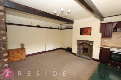Lounge/Dining Area