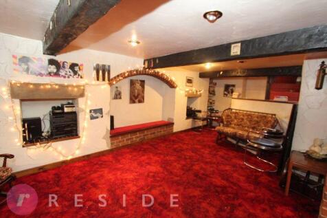 Family Room/Bar Area