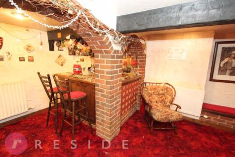 Family Room/Bar Area