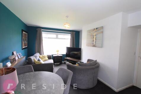 Lounge / Dining Area