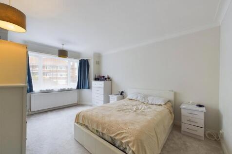 CAM04100G0-PR0016-ST