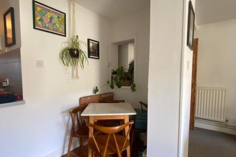 Dining Area1.jpg