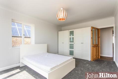 6, 27a Longhill Road28.jpg