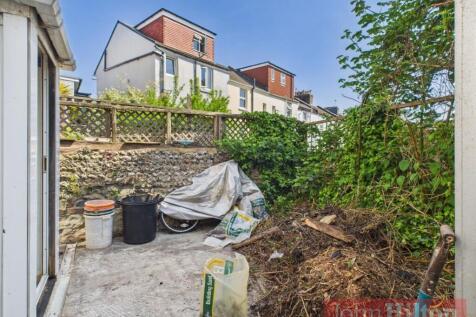 CAM02534G0-PR0511-STILL013.jpg