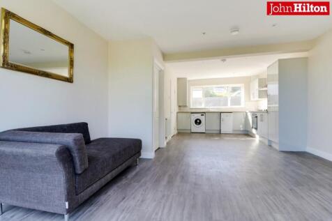 1044. Living Kitchen.jpg