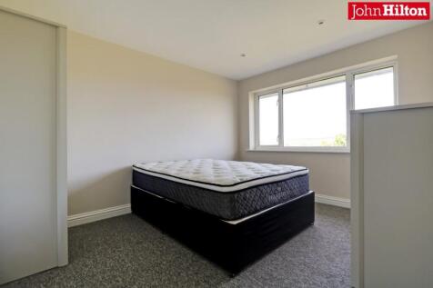 1044. Rear Bedroom.jpg