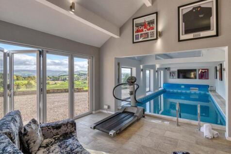 Pool House