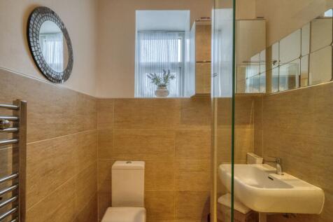 Family Shower Room