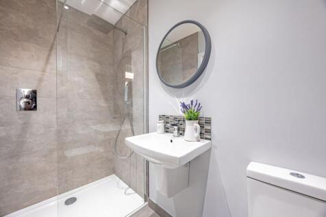 Bedroom Four Ensuite