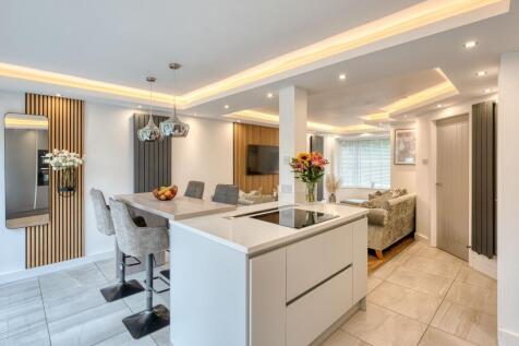 Kitchen/Living Area