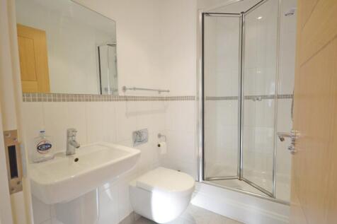 En-Suite Apartment t