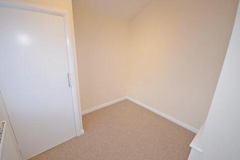Bedroom Apartment to