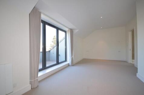 Master Bedroom (2nd 