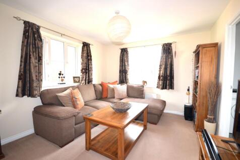 Flat to rent in Chic