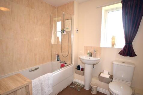 Flat to rent in Chic