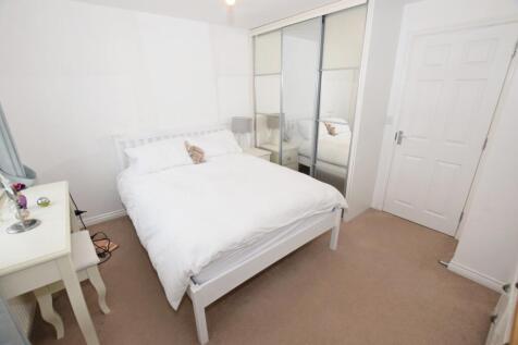 Bedroom Townhouse in