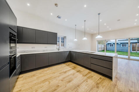 1376851-2-690e0ff...