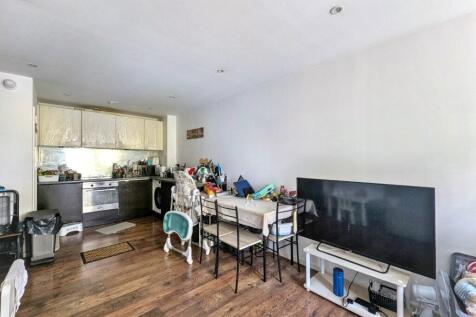 Living / Kitchen