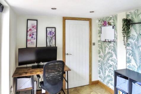 Study/Guest Bedroom