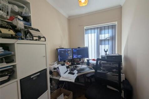 Bedroom 3/Office