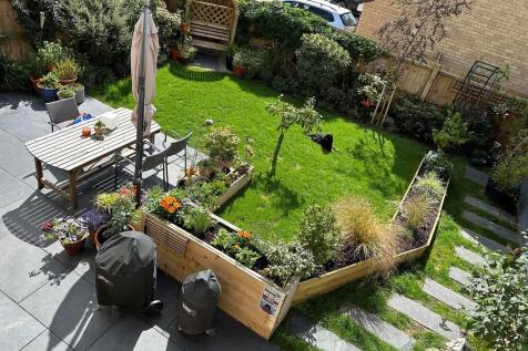 garden - 39 Stimp...