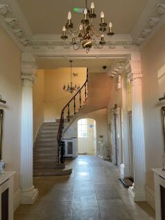 Interior_Hall c (...