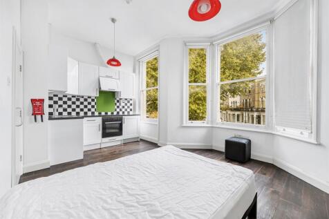 Bedroom/Kitchen