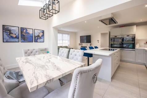 Kitchen / Lounge / Diner / Family Room