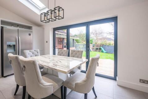 Kitchen / Lounge / Diner / Family Room