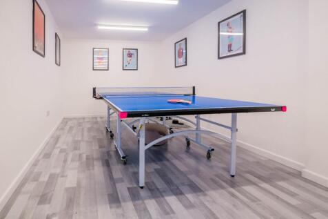 Garage/Games Room