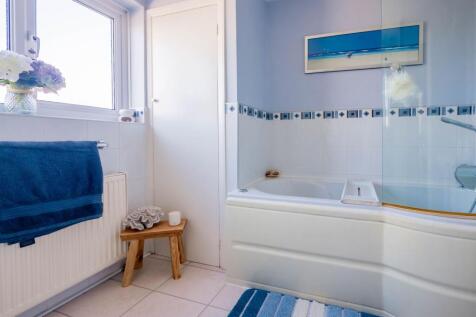 Upstairs shower and bathroom