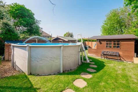 Pool and pool house
