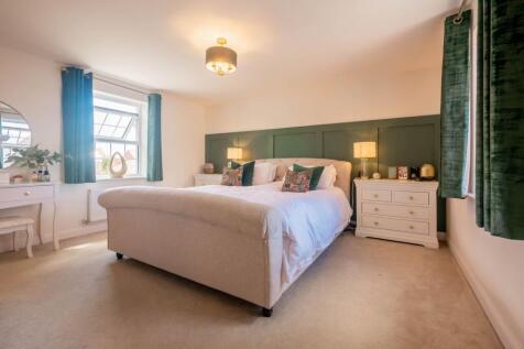 Main Bedroom 1