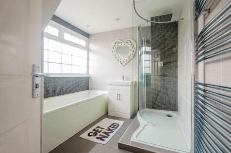 Family Bath/Shower Room