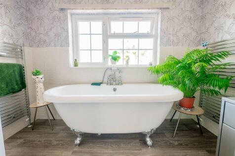 Freestanding Bath