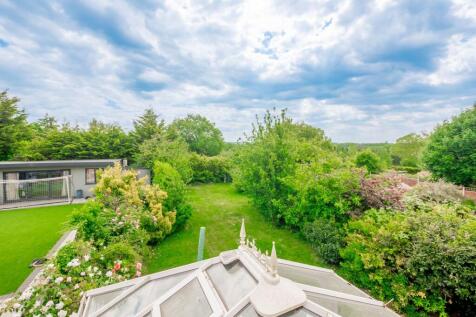 Rear Garden Irregular shaped approx 85&#39; (25.91m)