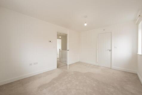 20250818125152 - IMG_1414 - 10 Allens Drive, Triml