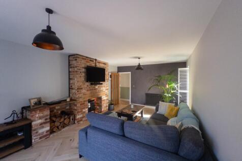 20250929112501 - 2025-09-29_11-25-01 - 9 Oakdene, 