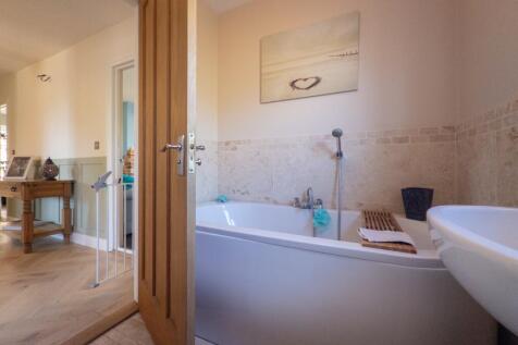 20250929113441 - 2025-09-29_11-34-41 - 9 Oakdene, 