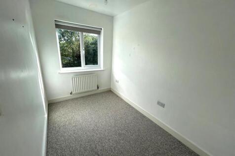 Bedroom 3.jpg