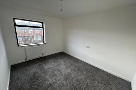 Bedroom 2.jpg