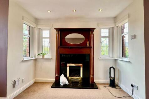 WhatsApp Image 2025-10-06 at 12.02.36_90376522.jpg