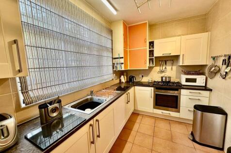 WhatsApp Image 2025-10-06 at 12.02.38_8f494625.jpg