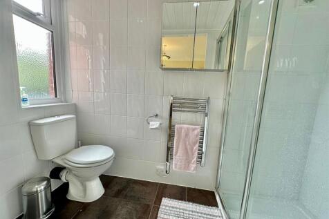 WhatsApp Image 2025-10-06 at 12.02.31_c921a9c6.jpg