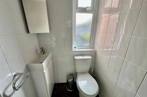 WhatsApp Image 2025-10-06 at 12.02.31_b251e5b1.jpg